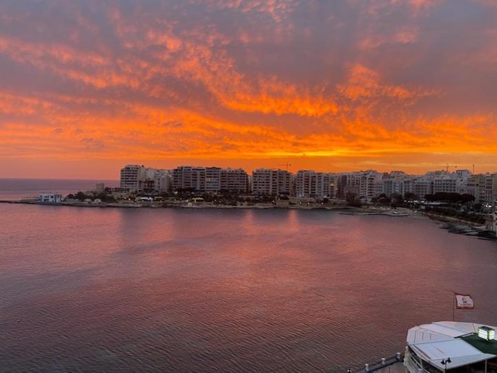 F2 - Lovely Two Bedrooms Flat Sea View, St Julians Saint Julian's 외부 사진